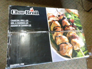 lot 207 image: Char-Broil Charcoal Grill