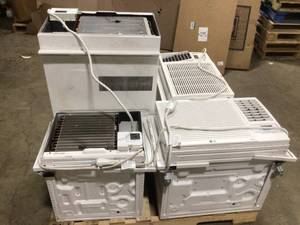 lot 2 image: Pallet of Air Conditioners For Parts  Customer Returns See Pictures