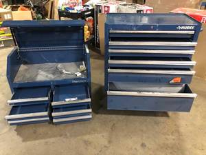 lot 26 image: Husky 36 in. 12-Drawer Blue Tool Chest Combo   Damaged Customer Returns See Pictures