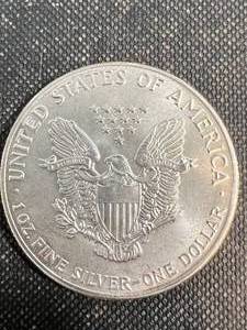 1986 AMERICAN SILVER EAGLE 1 TROY OZ .999 FINE SILVER