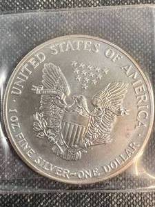 1990 AMERICAN SILVER EAGLE 1 TROY OZ .999 FINE SILVER