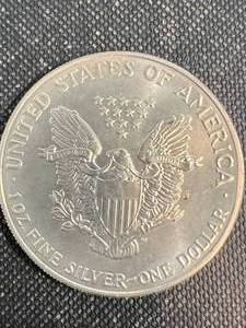 1992 AMERICAN SILVER EAGLE 1 TROY OZ .999 FINE SILVER
