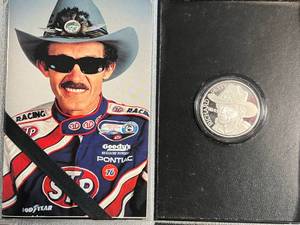 1992 FAN APPRECIATION TOUR 1 TROY OZ .999 FINE SILVER RICHARD PETTY ROUND