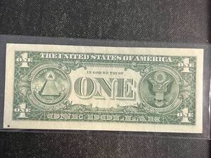 1957 US BLUE SEAL $1 SILVER CERTIFICATE