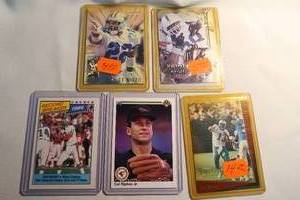 5 COLLECTOR CARDS