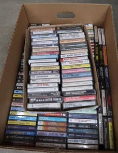 MIXED LARGE LOT OF CASSETTES