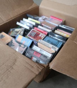 MIXED LARGE LOT OF CASSETTES