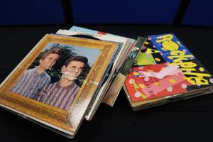 LOT OF VINTAGE ALBUMS