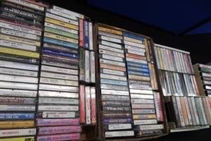 VINTAGE LOT OF CASSETTE TAPES