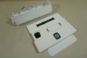 lot 16 image: Apple Watch Series 8 41mm Starlight Aluminum GPS Smart Watch