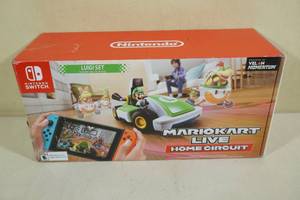 lot 25 image: Nintendo Switch MarioKart Live Home Circuit - Luigi Set