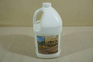 lot 130 image: Sunnyside Deck Wash 1 Gallon