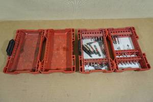 lot 218 image: Milwaukee Bit Set