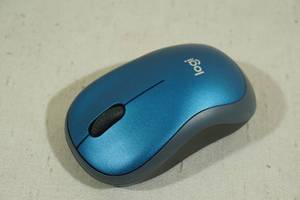 lot 253 image: Logitech Wireless Mouse