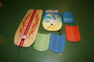 lot 256 image: Assorted Water Toys - Kickboards, Boogie Board