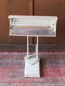 lot 26 image: Northern Lights Technology Table Lamp