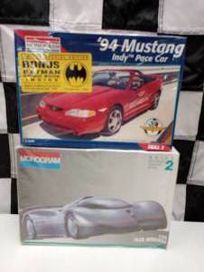lot 51 image: Monogram 124 Scale Model Kits