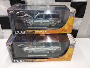 lot 33 image: Dub City Platinum Limited Edition 124 Scale Die Cast Cars