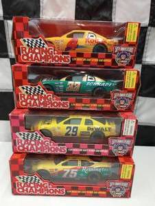 lot 39 image: Racing Champions 50th Anniversary 124 Scale Die Cast Cars