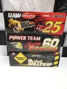 lot 11 image: Action Racing  124 Scale Die Cast Stock Cars