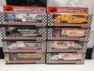 lot 120 image: Assorted Vintage Matchbox 187 Scale  Super Star Transporters