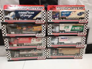 lot 122 image: Assorted Vintage Matchbox 187 Scale  Super Star Transporters