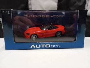 lot 128 image: Autoart 143  Scale Red Dodge Viper Die Cast Car