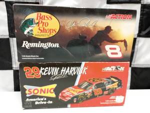 lot 137 image: Action Racing 124 Scale Die Cast Stock Cars