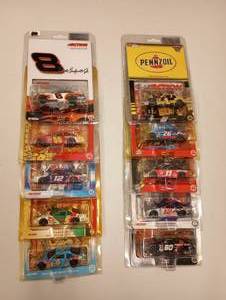 lot 153 image: Action Racing 164 Scale Die Cast Cars