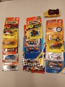 lot 165 image: Matchbox 164 Scale Die Cast Cars