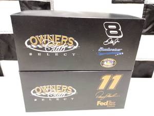 lot 205 image: Nascar Owners Club Select 124 Scale Die Cast Cars
