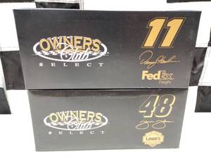 lot 206 image: Nascar Owners Club Select 124 Scale Die Cast Cars