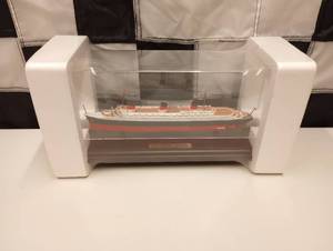 lot 246 image: Model Ship 1935 Normandie