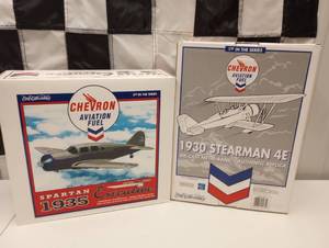 lot 254 image: Ertl Collectible Chevron Aviation Fuel Die Cast  Plane Coin Banks