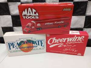 lot 277 image: Assorted 164th Scale Die Cast Haulers