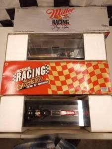 lot 287 image: Action 124 Scale Die Cast Dragsters
