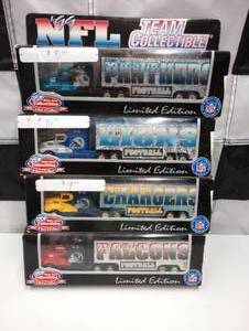 lot 307 image: 1999 NFL Team Collectible Die Cast Haulers White Rose Collectibles Football