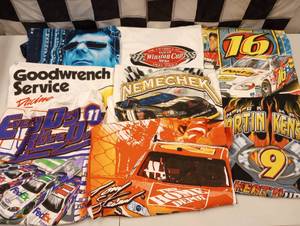lot 311 image: Nascar Medium Adult T-Shirts