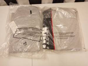 lot 318 image: Nascar Medium  Adult Sweatshirts