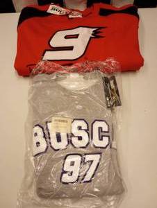 lot 325 image: Nascar Adult Large Sweatshirts