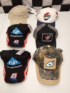 lot 333 image: Assorted Nascar Adjustable Baseball Caps