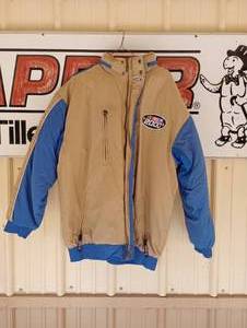 lot 338 image: Chase Authentic Adult Medium Nascar 2000 Jacket.