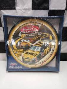 lot 349 image: Win Craft Racing DeWalt Matt Kenseth #17 Wall Clock.
