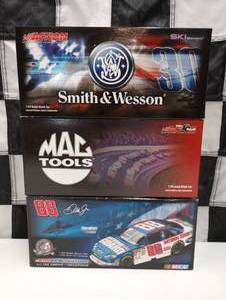 lot 356 image: Action Racing 124th Scale Die Cast Cars