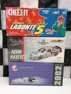 lot 358 image: Action Racing 124th Scale Die Cast Cars