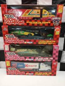 lot 400 image: Racing Champions 164th Scale Die Cast  Racing Team Transporter