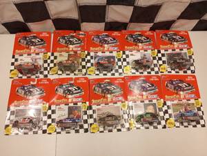 lot 424 image: Racing Champions 164th Scale Die Cast Cars With Collector Card And Stand