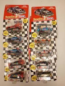 lot 426 image: Racing Champions 164th Scale Die Cast Cars With Collector Card And Stand