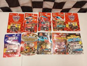 lot 430 image: Racing Champion 164th Scale Die Cast Cars