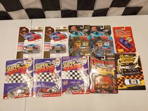 lot 431 image: Assorted 164th Scale Die Cast Cars